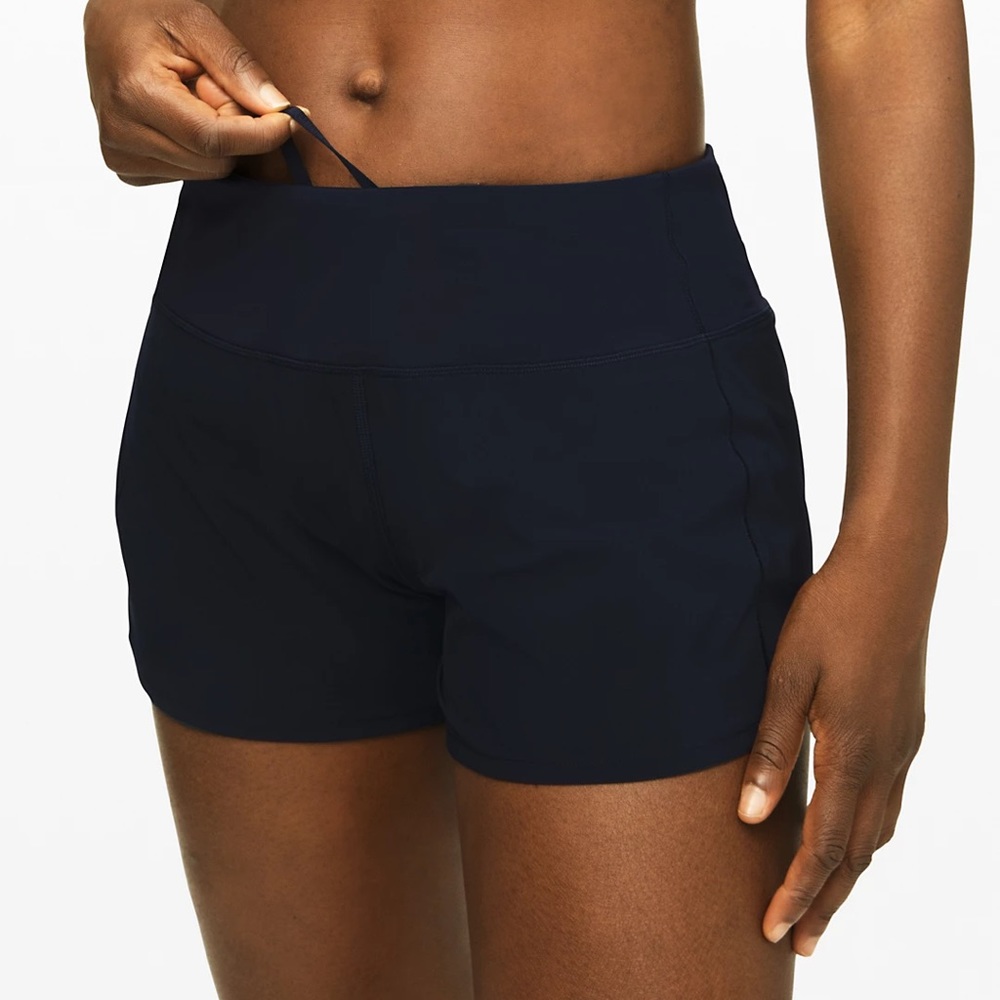 Black Lululemon Speed Up Shorts 4”